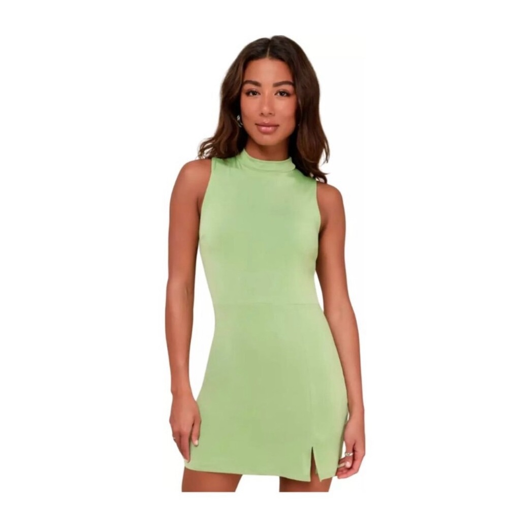 Lulus Sleeveless Green Dress